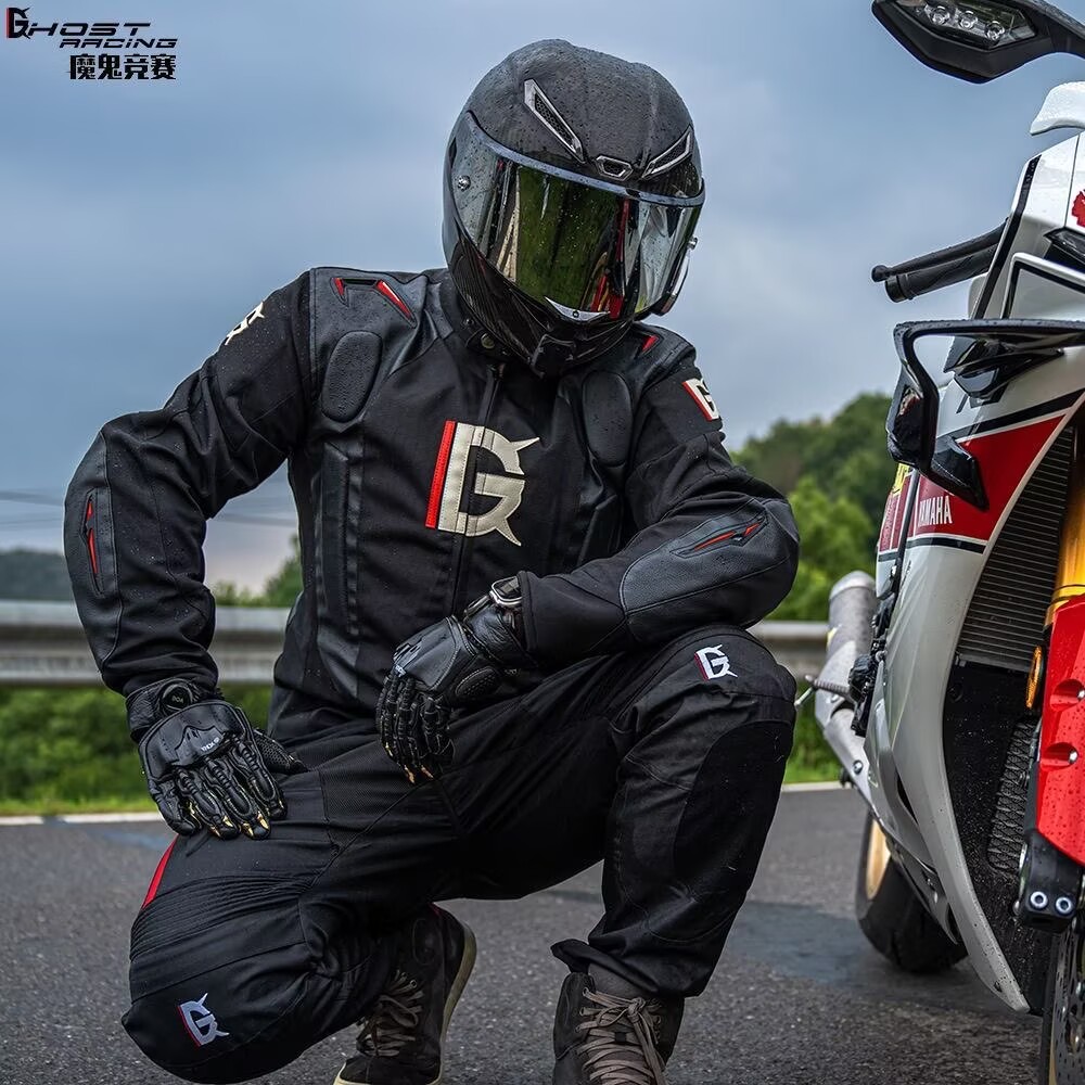 Motorcycle Gear With Airbag - Ensemble de combinaison de moto avec
